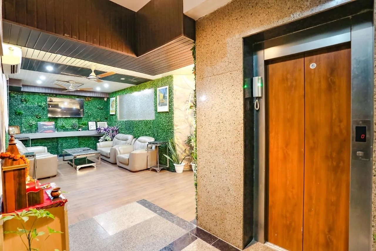Fabhotel The Gross Infinity New Delhi 3*,